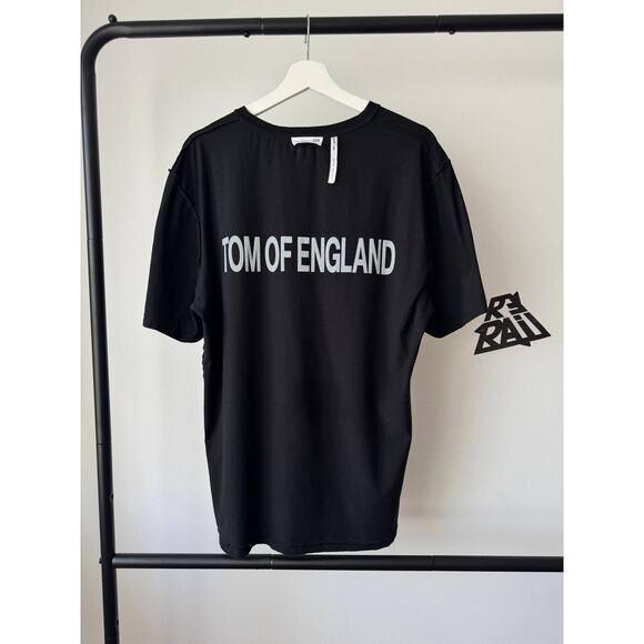Helmut Lang Tom of England Re-Edition Reversible T-Shirt - Picture 3 of 7